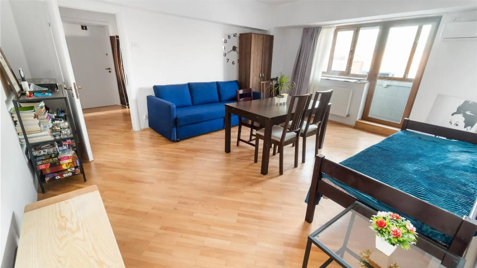 Camera Comuna Penthouse Ultracentral Bucharest Romania